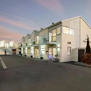 Motel V, Christchurch