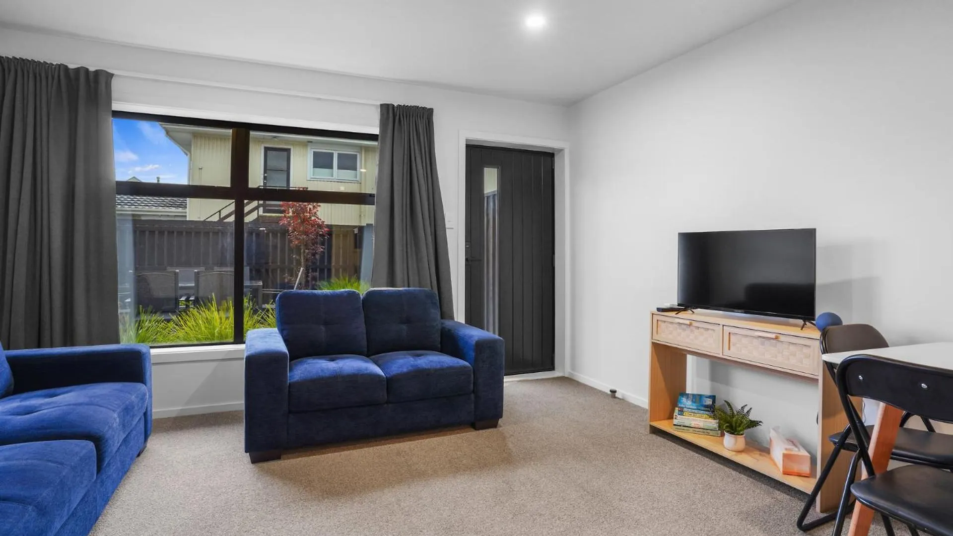 Inner City Haven - Christchurch Holiday Home